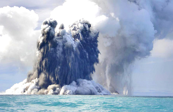 вулканы бывают ещё и подводными